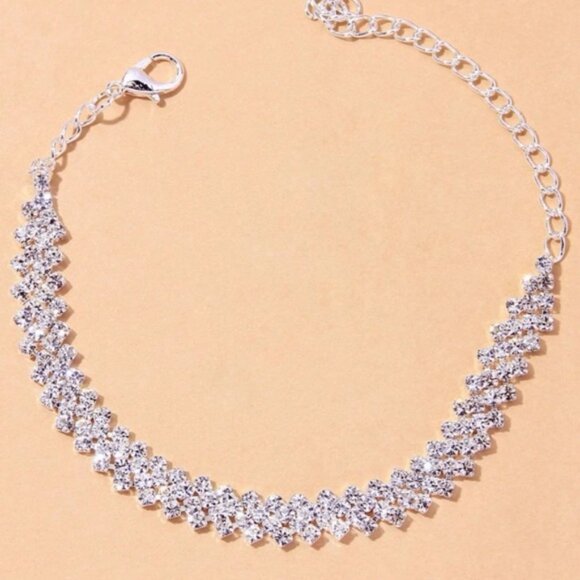 Silver Shiny Rhinestone Decor Anklet Luxury Gift For Loved One - Picture 2 of 3